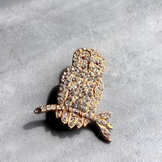 画像9:  英国ヴィンテージ フクロウブローチ 「幸福を運ぶ夜の守り手」 (9)