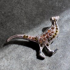 画像6: 英国ヴィンテージブローチ｜春の光をまとった小鳥 (6)