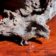 画像4: 英国ヴィンテージブローチ｜春の光をまとった小鳥 (4)