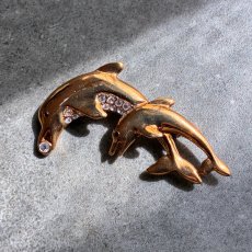 画像6: 英国ヴィンテージブローチ｜親子イルカの絆 (6)
