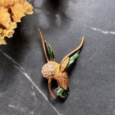 画像3: 小さな勇気を胸に──英国ヴィンテージ ハチドリエナメル＆クリスタルブローチ (3)