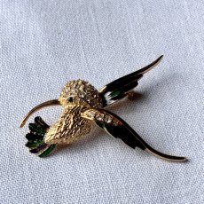 画像6: 翼に光を、心に祝福を──英国ヴィンテージ ハチドリエナメル＆クリスタルブローチ (6)
