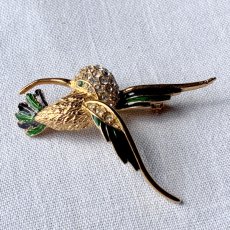 画像6: 小さな勇気を胸に──英国ヴィンテージ ハチドリエナメル＆クリスタルブローチ (6)