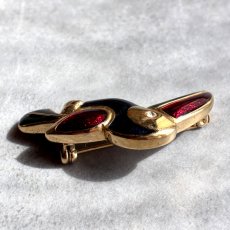 画像6: 英国ヴィンテージ・エナメルブローチ 青い羽のオウムと宝石色のさえずり (6)