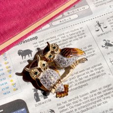 画像3: 英国ヴィンテージ・エナメルブローチ　寄り添う2羽のフクロウ  (3)