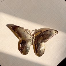 画像3: 英国ヴィンテージブローチ｜ゴールド蝶 モチーフ 優雅に舞うクラシックジュエリー (3)