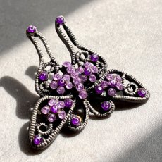 画像4: 英国ヴィンテージブローチ｜透かし蝶に咲くパープルの花 (4)