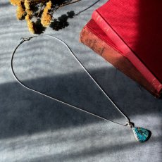 画像2: スターリングシルバー 刻印925 1980-1990年代 大きなトルコ天然石 純銀ネックレス ヴィンテージアクセサリーお守りネックレス (2)