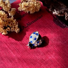 画像4: 夜明けのしずくをまとう幸運の羽音——英国ヴィンテージ テントウムシブローチ (4)