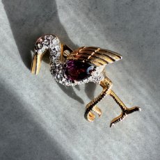 画像4: 英国ヴィンテージブローチ｜静かな湖に佇むサギの、月光をまとった宝石ブローチ (4)