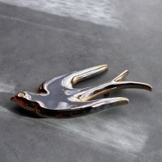 画像4: 英国ヴィンテージ　空へ舞い上がるゴールドスワローのブローチ (4)