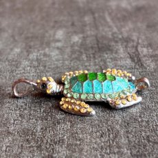 画像8: 深い祝福をまとう、英国ヴィンテージのタートルジュエリー　ペンダントトップ又はブレスレットチャーム2WAY (8)