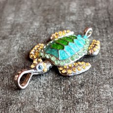 画像6: 深い祝福をまとう、英国ヴィンテージのタートルジュエリー　ペンダントトップ又はブレスレットチャーム2WAY (6)