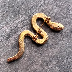 画像7: 英国ヴィンテージ　蒼緑の煌めきを纏うヘビブローチ (7)