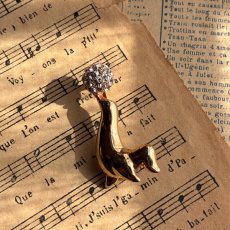 画像4: 英国ヴィンテージ｜幸運を運ぶあざらしのクリスタルブローチ (4)