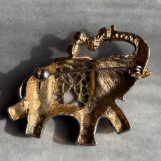 画像7: 英国ヴィンテージブローチ｜英国ヴィンテージ　黒エナメルの象とパールのしぶきブローチ (7)