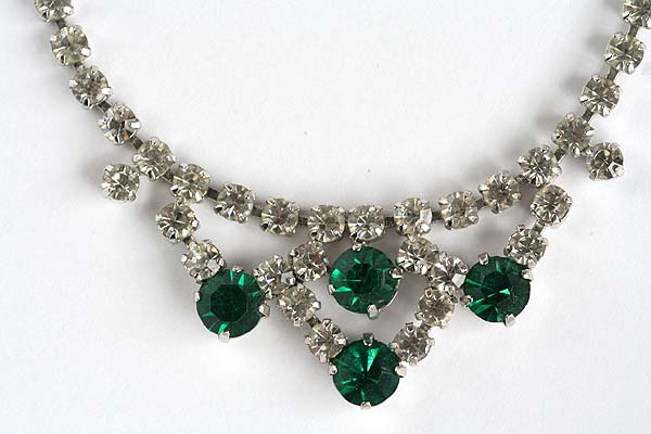 画像4: 1950-70ｓヴィンテージ コスチューム ジュエリーのビブチョーカー ネックレス (4)