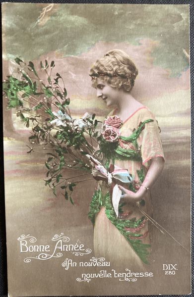 フランス アンティークポストカード Bonne Annee （良い新年を） 大きな花束を持つ女性