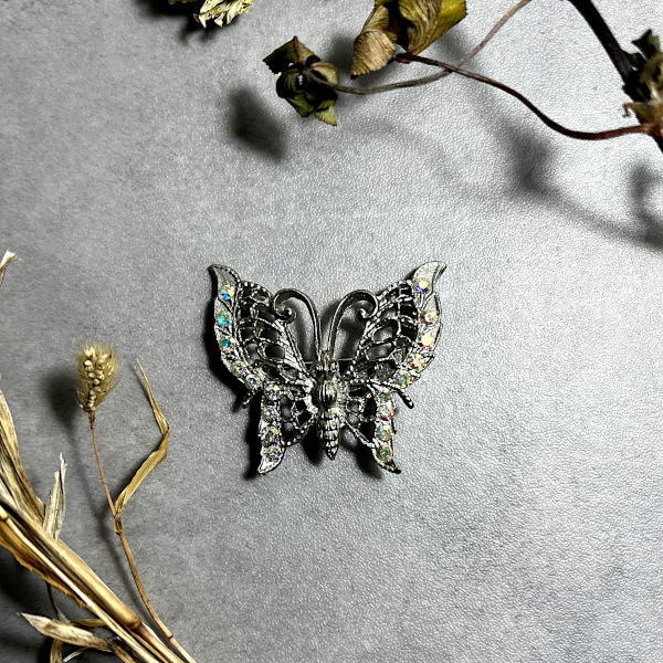 アメリカ 1970年代 バタフライ蝶々のオーロララインストーン ヴィンテージブローチ